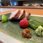 日本料理 たかむら - 比内地鶏の首皮包み焼き(青南蛮味噌)