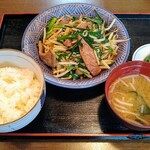 あたみ食堂 - レバニラ炒め定食