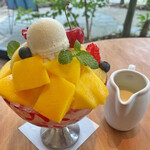 エスリビングハナレ - パティシエの創るかき氷/1,210円