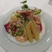 レストラン カスケード - コンビネーションサラダ（ドレッシングを掛けて）