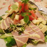 孫吉 - 野菜サラダ（880円）