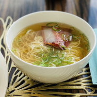 ＳＩＬＩＮ 火龍園 - ハーフサイズのチャーシュー麺