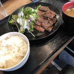 居酒屋 たなか畜産 - 