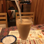 インドネパールレストラン ラリグラス - ノンシュガーチャイはガムシロ付き。