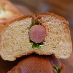 ジュリアンベーカリー - ホットドックの断面