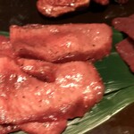 焼肉 ジャンボ - 