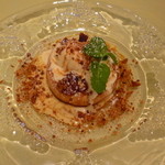 リストランテ ヴォナ フォルトゥーナ - ＜2012年11月＞焼き立ての温かいアップルパイ（青森産紅玉りんご）アカシア蜂蜜と生姜風味のジェラート添え