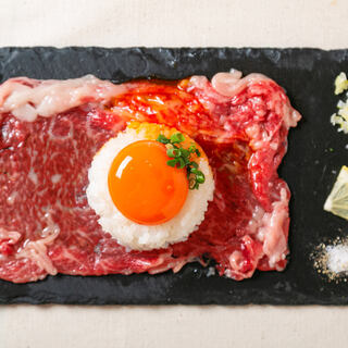 焼肉だけじゃない！肉寿司など創作料理も充実！