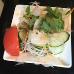 Moedo - 前菜のサラダ