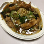 珉珉 - フライドチキンと並ぶスパイシーチキンさん。ジャンクです。