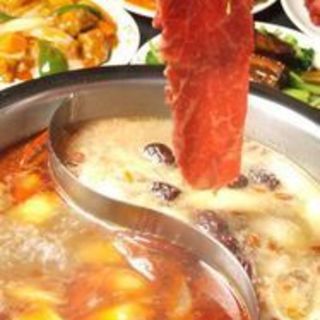 Spicy hot pot on a hot day! Good for beauty and health "Medicinal Food Hot pot"