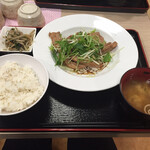 Teshigotoya Sakura - 鯨のステーキ定食
