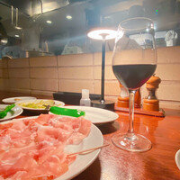 カルネジーオ イースト - 