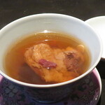 仁修樓 - ガチョウと陳皮の蒸しスープ