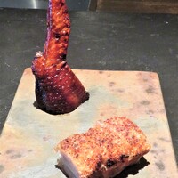 仁修樓 - 豚バラのクリスピーロースト　鶏手羽