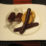 ラトリエ ドゥ ジョエル・ロブション - ミニャルディーズ