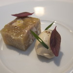 オマージュ - 冷製奥美濃古地鶏のドーブ　セップ茸のクリーム