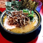 家系ラーメン とらきち家 - チャーシューメン＋きくらげ