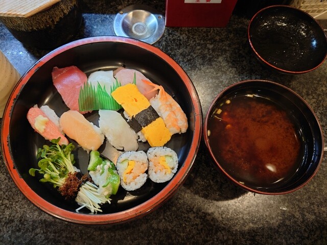 回転すし さかえ 阪急東通り店 東梅田 回転寿司 食べログ 回転すし さかえ 阪急東通り店 東梅田 回転寿司 食べログ