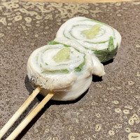 YAKITORI 燃 es - ささみ紫蘇巻き
                ふわふわでトロントロン、紫蘇が爽やかに味を引き締めています♪