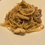 トラットリア　リーベロ - 相方の食べたきのこのスパゲティ