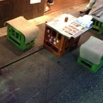 道路にはみ出すテーブル＆イス