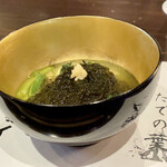たでの葉 - モロヘイヤとモズク
      箸休めの一品、とろみと滑りがとても良いのです♪