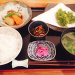 レスト＆ロッジ 翔 - 料理写真:青さの天ぷら定食