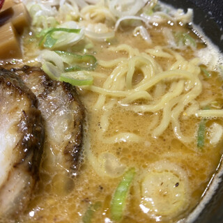 深夜営業 栄駅 名古屋 愛知県 でおすすめのラーメンをご紹介 食べログ