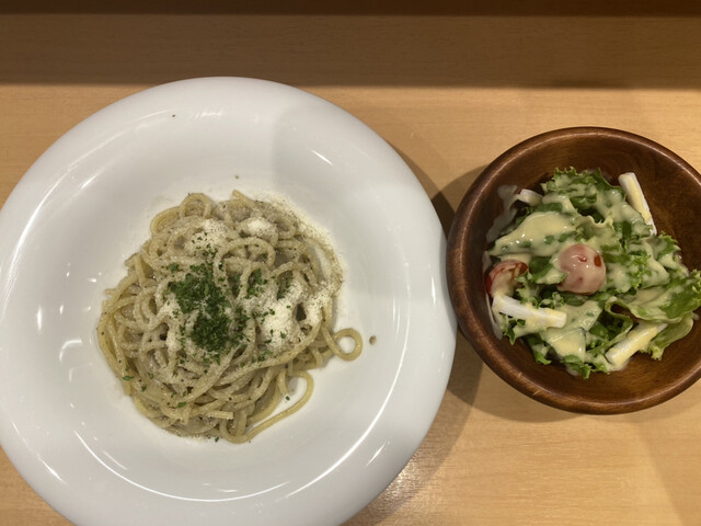 Lo Ro ローロ 三宮 花時計前 パスタ 食べログ