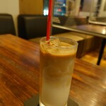 Kafe Ando Baru Shuujitsu Kiraku - 