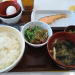 すき家 - 鮭デラックス朝食550円税込ですって〜♪