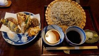 Kimura - 野菜天麩羅ざる　　天麩羅７種