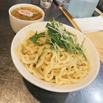 R - 以前の麺はもう少し太い