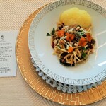 SALONE TOKYO - 老舗製麺所と共同開発した、カラヒグ麺の食感にハマる！あんこうのラグーに2種のサフランを合わせたトンナレッリ
