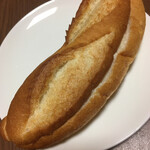 パンと洋菓子の東屋 - 練乳フランス   ￥150（税抜価格）なり