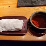 Tajimaya - 食後のお茶とおしぼり