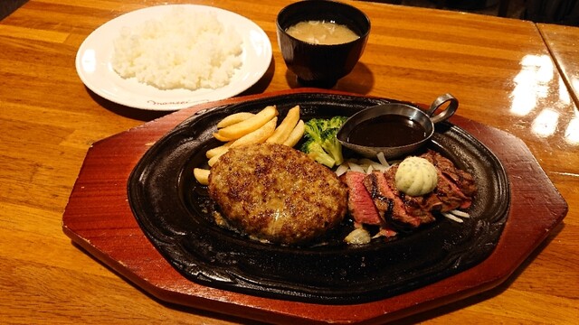 肉の万世 お茶の水サンクレール店 ニクノマンセイ 御茶ノ水 ハンバーグ 食べログ