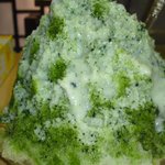 赤乃れん - 3杯目、ミルク宇治みぞれ、女将さんの新しい工夫が中に