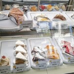 菓子工房 おおはら - ショーケース㊧