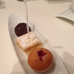 メゾン ポール・ボキューズ - コーヒーに添えて