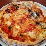 和伊's in かまど - マルゲリータとカプリチョーザのハーフアンドハーフ（プラス100円）