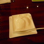 陳麻婆豆腐 - 特級点心師のアンニン豆腐（４３０円）