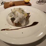 パッソ・ア・パッソ - 秋田県奥入瀬渓谷産天然鮎のソテー、鮎の出汁で炊いた焼リゾット、鮎のリエット、肝のソース、松茸、万願寺唐辛子、鮎のコンソメスープ