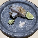 銀座 結絆 - 太刀魚のたたき　すだち塩