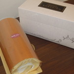 菓道 カンセイドウ - お店おすすめのＫＡＮＳＥＩＤＯロールケーキ