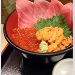 仲家 - トロ、ウニ、イクラ丼