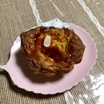 パンやきどころ RIKI - ブリュレバナーヌ ¥380