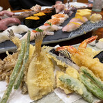 Daruma Zushi - 