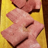 黒毛和牛焼肉 虎斑 北新地店 - 